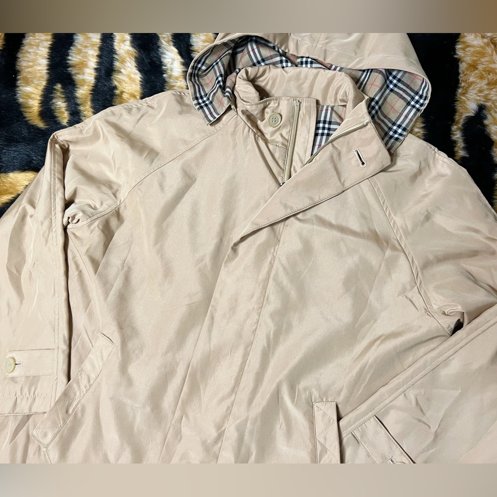 Burberry Trench Coat - Picture 13 of 15